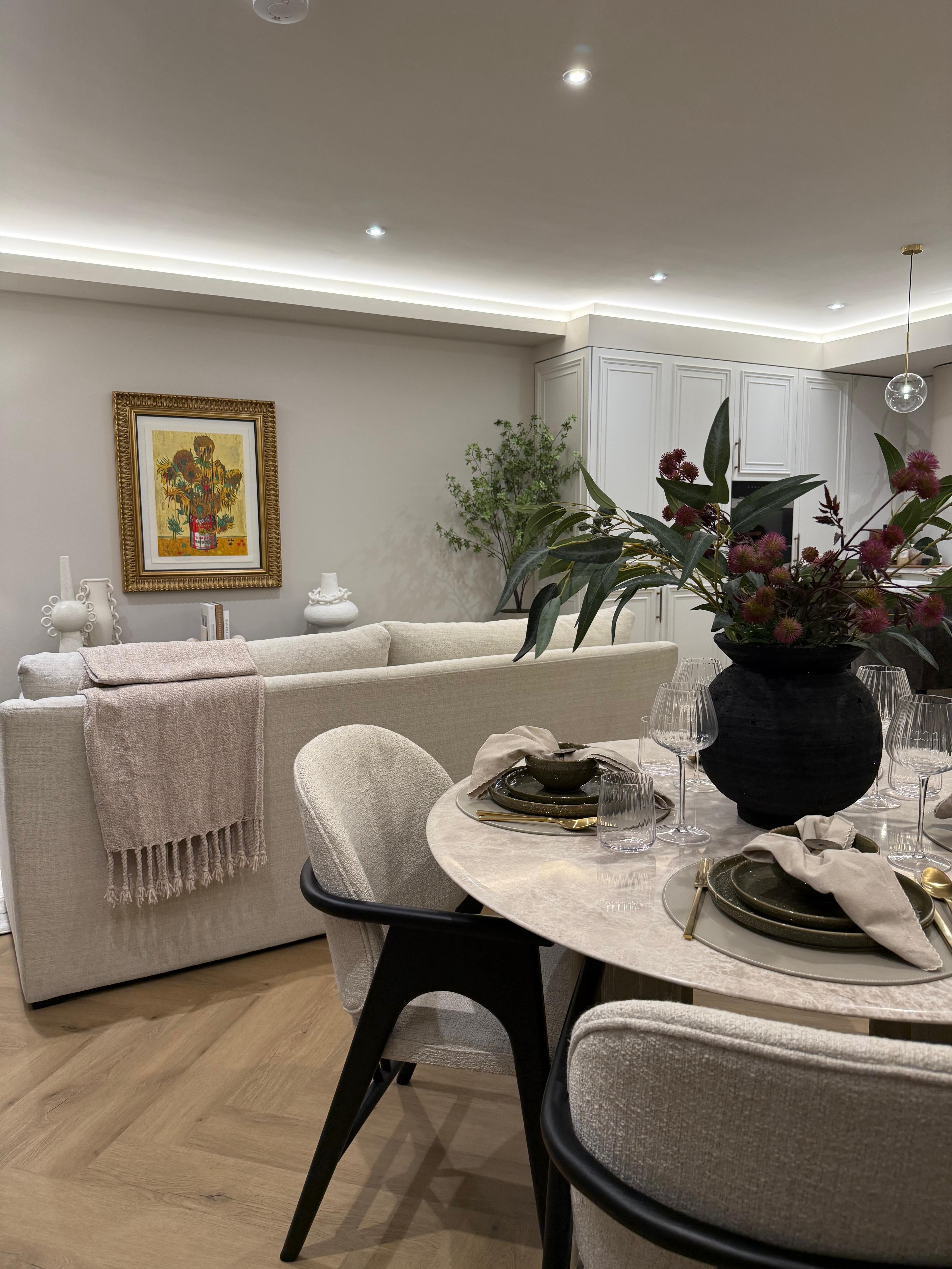 How to Choose the Perfect Frame for Art | Creed Gallery Ascot