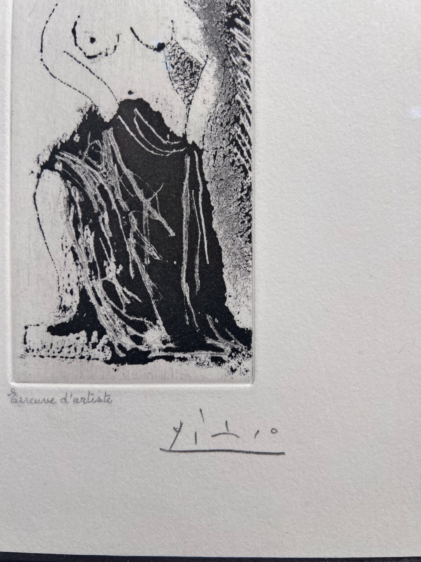Picasso Une Maja Posant sur un Piédestal signed print detail. Fine art in Ascot, Windsor and Wentworth.