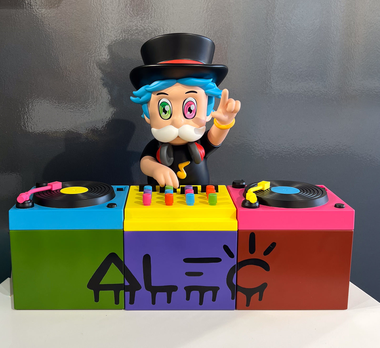 Alec Monopoly DJ Monopz sculpture, Richie Rich DJ character, Creed Gallery Ascot, Berkshire.